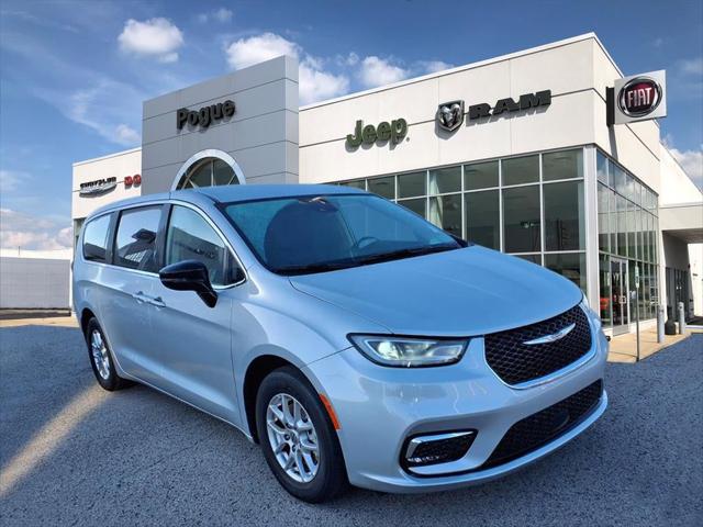 2024 Chrysler Pacifica Touring L 2024 Chrysler Pacifica Touring L