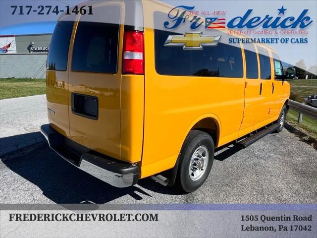2025 Chevrolet Express Passenger RWD 3500 Extended Wheelbase LT