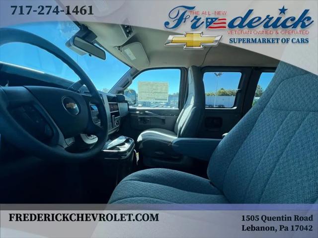 2025 Chevrolet Express Passenger RWD 3500 Extended Wheelbase LT