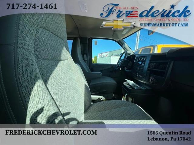2025 Chevrolet Express Passenger RWD 3500 Extended Wheelbase LT