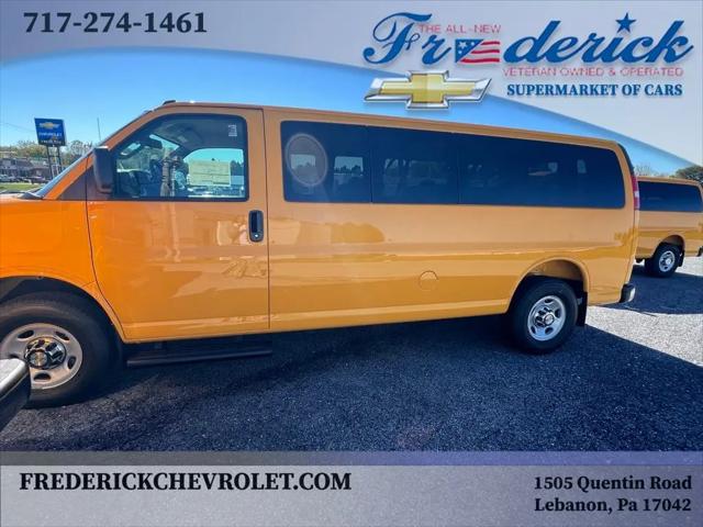 2025 Chevrolet Express Passenger RWD 3500 Extended Wheelbase LT