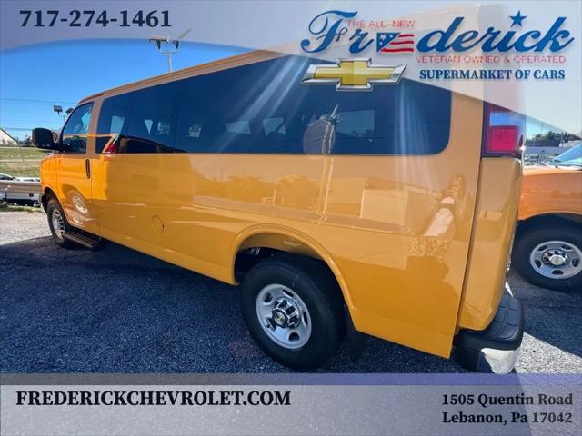 2025 Chevrolet Express Passenger RWD 3500 Extended Wheelbase LT