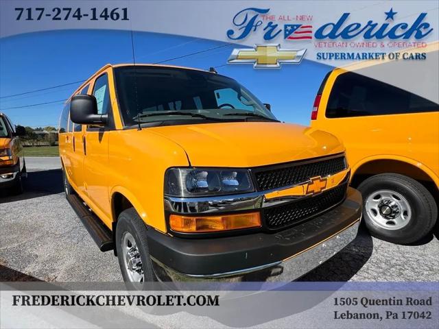 2025 Chevrolet Express Passenger RWD 3500 Extended Wheelbase LT