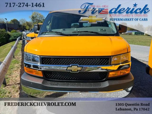 2025 Chevrolet Express Passenger RWD 3500 Extended Wheelbase LT