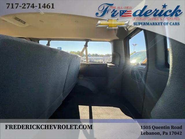 2025 Chevrolet Express Passenger RWD 3500 Extended Wheelbase LT