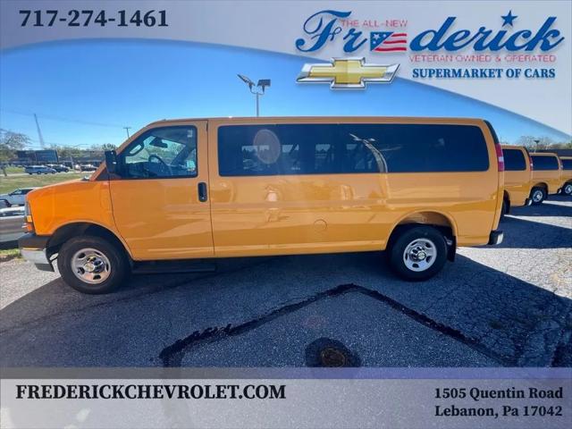 2025 Chevrolet Express Passenger RWD 3500 Extended Wheelbase LT