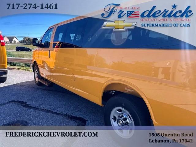 2025 Chevrolet Express Passenger RWD 3500 Extended Wheelbase LT