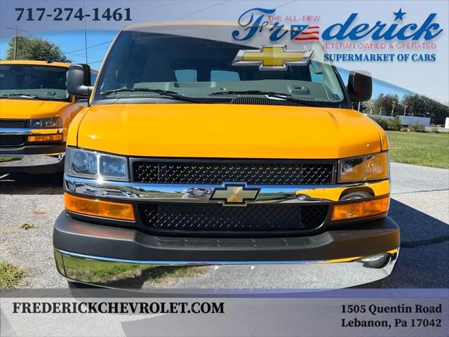 2025 Chevrolet Express Passenger RWD 3500 Extended Wheelbase LT
