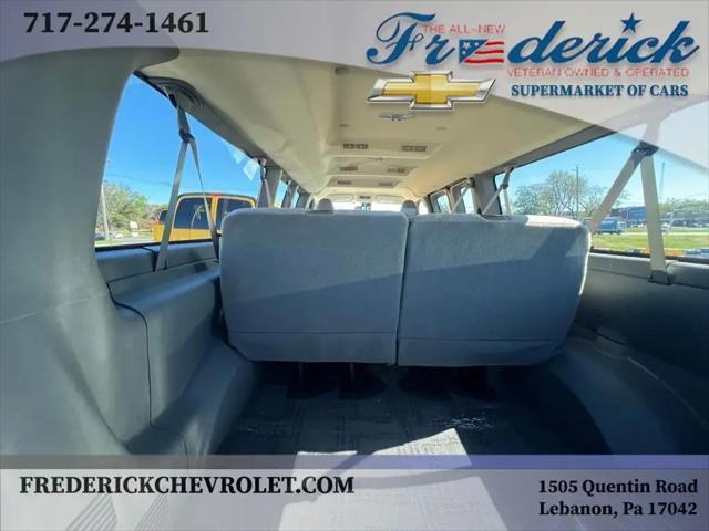 2025 Chevrolet Express Passenger RWD 3500 Extended Wheelbase LT