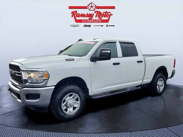2024 RAM 2500 Tradesman Crew Cab 4x4 64 Box