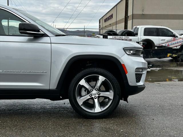 2025 Jeep Grand Cherokee GRAND CHEROKEE LIMITED 4X4 2025 Jeep Grand Cherokee GRAND CHEROKEE LIMITED 4X4