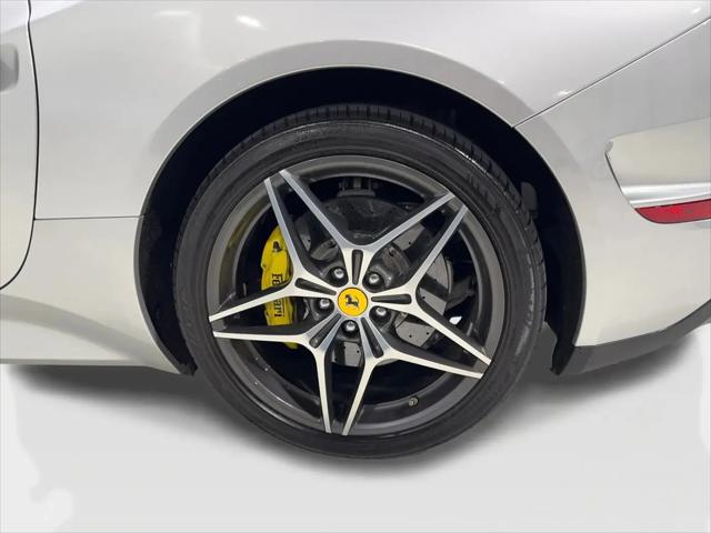 2016 Ferrari California T