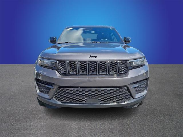 2023 Jeep Grand Cherokee Altitude 4x2
