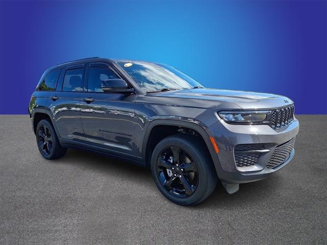 2023 Jeep Grand Cherokee Altitude 4x2