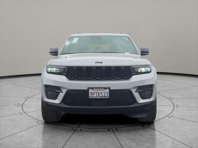 2023 Jeep Grand Cherokee Altitude 4x4 2023 Jeep Grand Cherokee Altitude 4x4