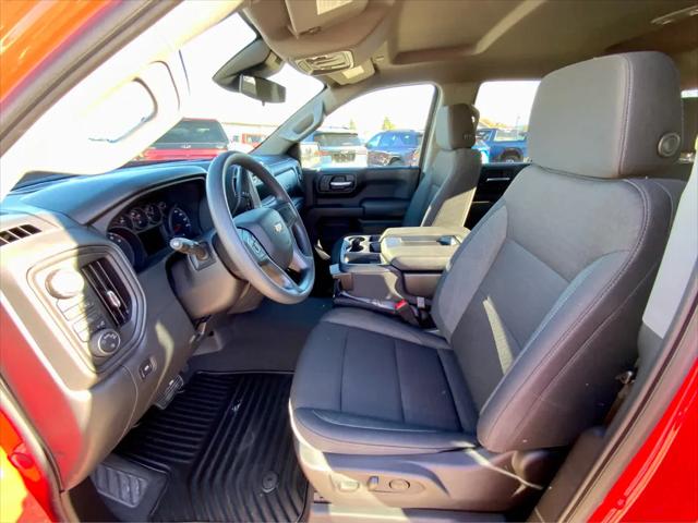 2026 Chevrolet Silverado 1500 4WD Crew Cab Short Bed Custom