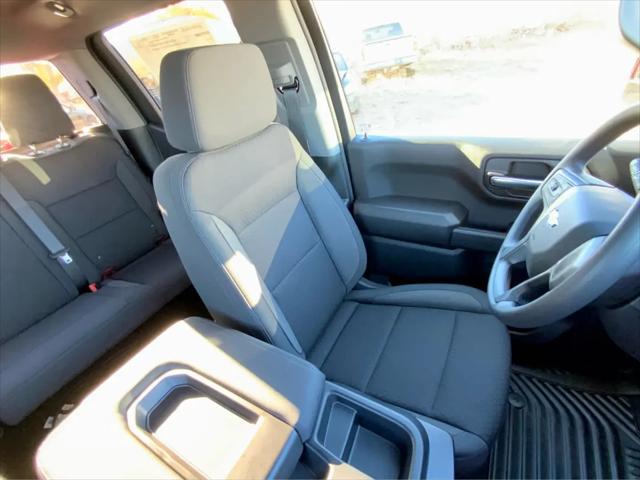 2026 Chevrolet Silverado 1500 4WD Crew Cab Short Bed Custom