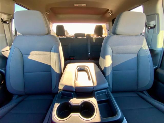 2026 Chevrolet Silverado 1500 4WD Crew Cab Short Bed Custom