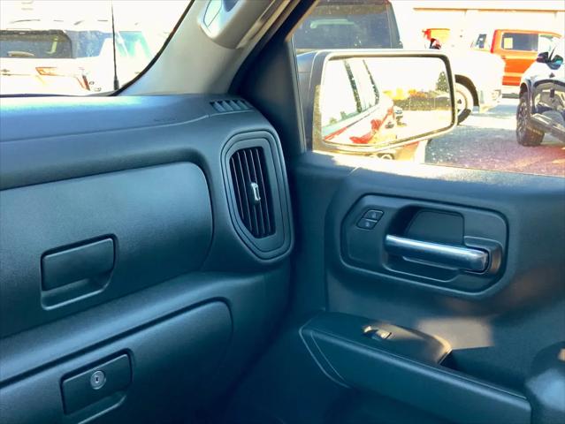 2026 Chevrolet Silverado 1500 4WD Crew Cab Short Bed Custom