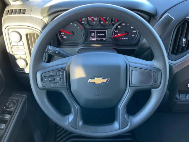 2026 Chevrolet Silverado 1500 4WD Crew Cab Short Bed Custom