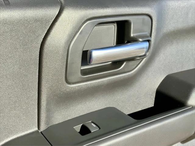 2026 Chevrolet Silverado 1500 4WD Crew Cab Short Bed Custom