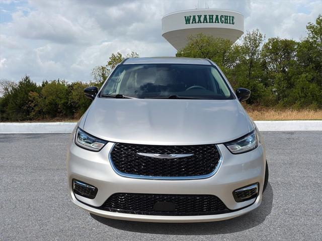 2024 Chrysler Pacifica Touring L 2024 Chrysler Pacifica Touring L