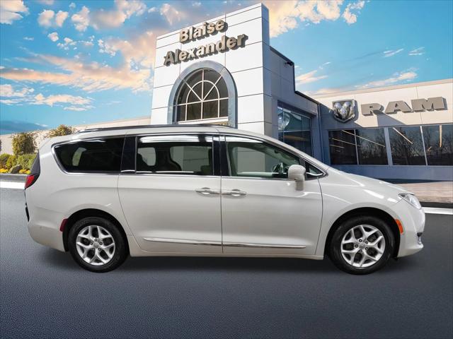 2020 Chrysler Pacifica Touring L Plus