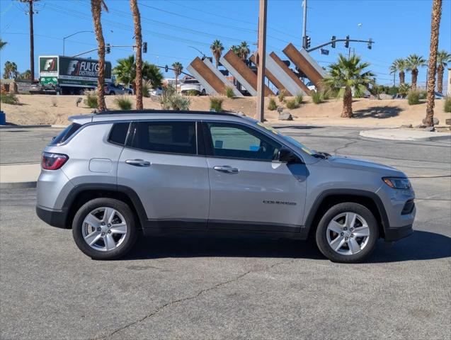 2022 Jeep Compass Latitude FWD