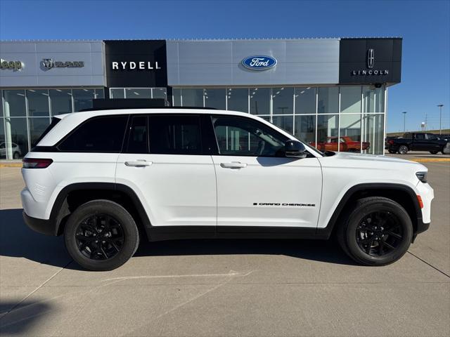 2024 Jeep Grand Cherokee Altitude 4x4 2024 Jeep Grand Cherokee Altitude 4x4