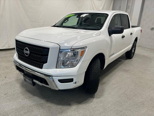 2024 Nissan TITAN Crew Cab SV 4x4 2024 Nissan TITAN Crew Cab SV 4x4