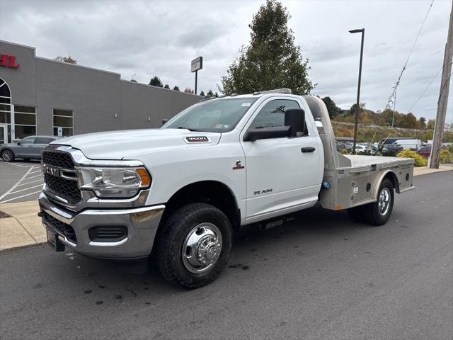 2021 RAM 3500 Chassis Tradesman/SLT 2021 RAM 3500 Chassis Tradesman/SLT