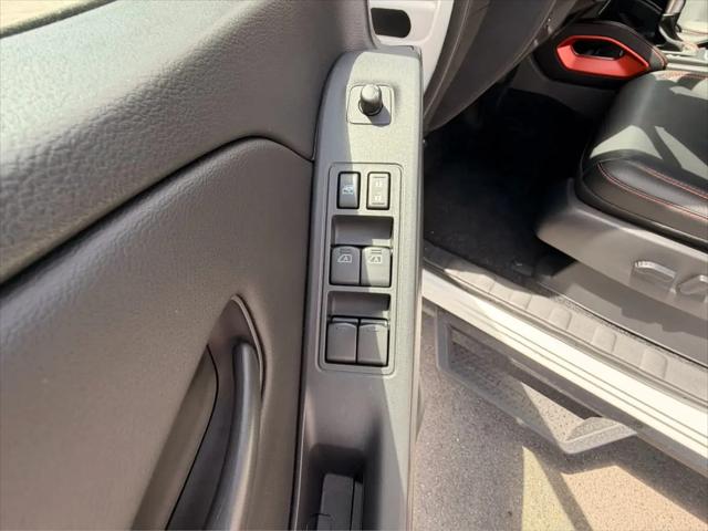 2026 Nissan Frontier Crew Cab Long Bed PRO-4X 4x4