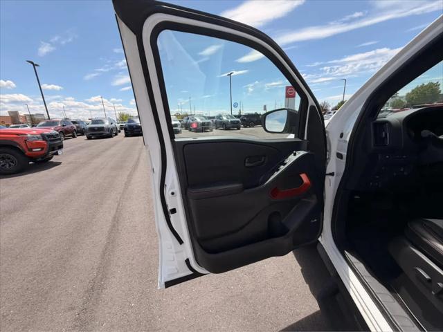 2026 Nissan Frontier Crew Cab Long Bed PRO-4X 4x4