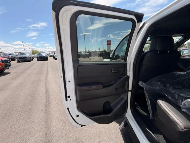 2026 Nissan Frontier Crew Cab Long Bed PRO-4X 4x4