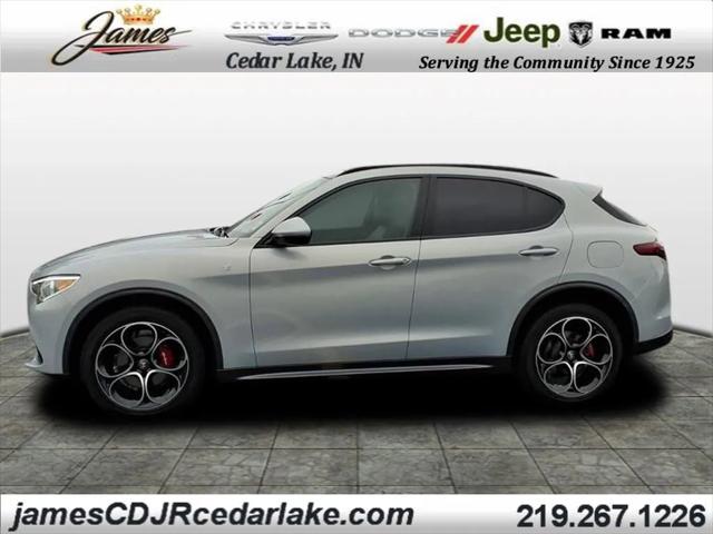2023 Alfa Romeo Stelvio Ti AWD 2023 Alfa Romeo Stelvio Ti AWD