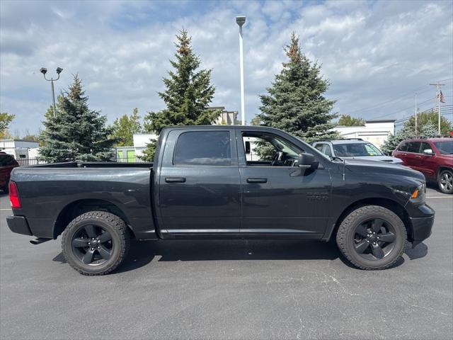 2018 RAM 1500 Big Horn Crew Cab 4x4 57 Box