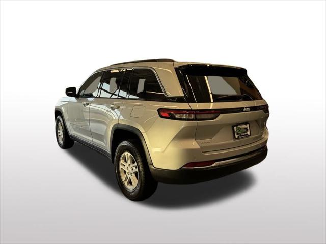 2024 Jeep Grand Cherokee Laredo 4x4 2024 Jeep Grand Cherokee Laredo 4x4