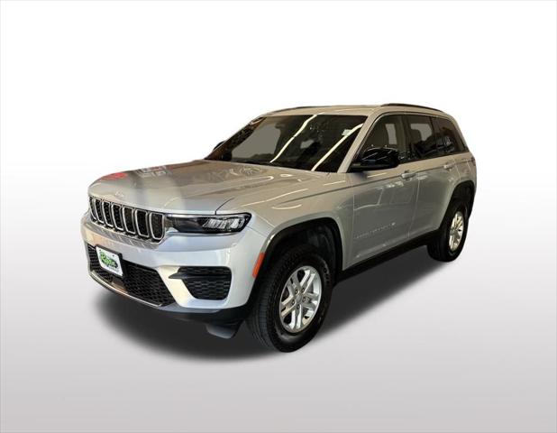 2024 Jeep Grand Cherokee Laredo 4x4 2024 Jeep Grand Cherokee Laredo 4x4