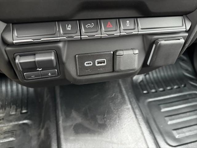 2025 Chevrolet Silverado 2500HD 4WD Crew Cab Long Bed Work Truck