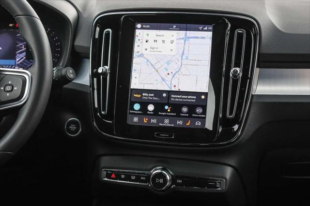 2026 Volvo XC40 Black Edition Ultra, B5 AWD Gas (mild hybrid)