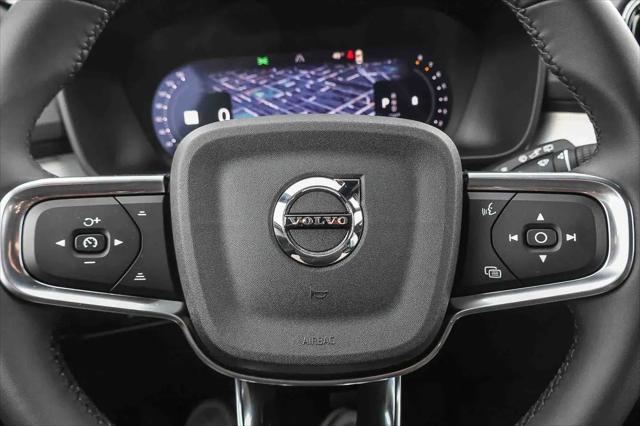 2026 Volvo XC40 Black Edition Ultra, B5 AWD Gas (mild hybrid)