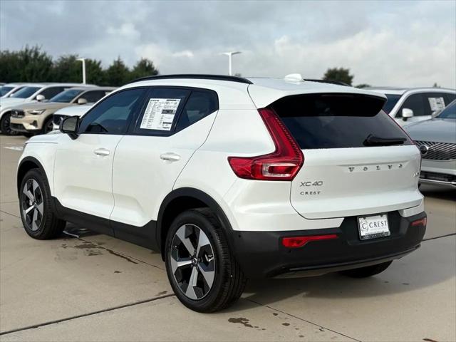 2026 Volvo XC40 Plus, B5 AWD Gas (mild hybrid), Dark