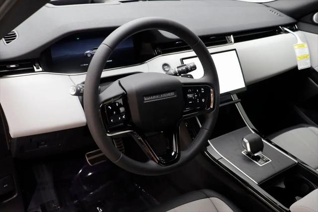 2026 Land Rover Range Rover Evoque Dynamic SE
