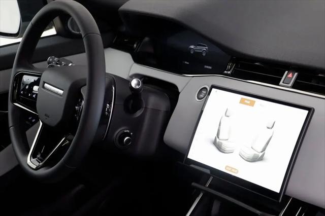 2026 Land Rover Range Rover Evoque Dynamic SE