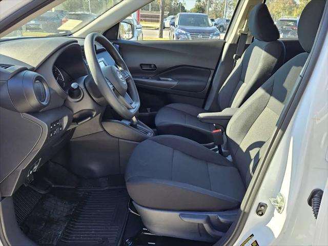 2025 Nissan Kicks S