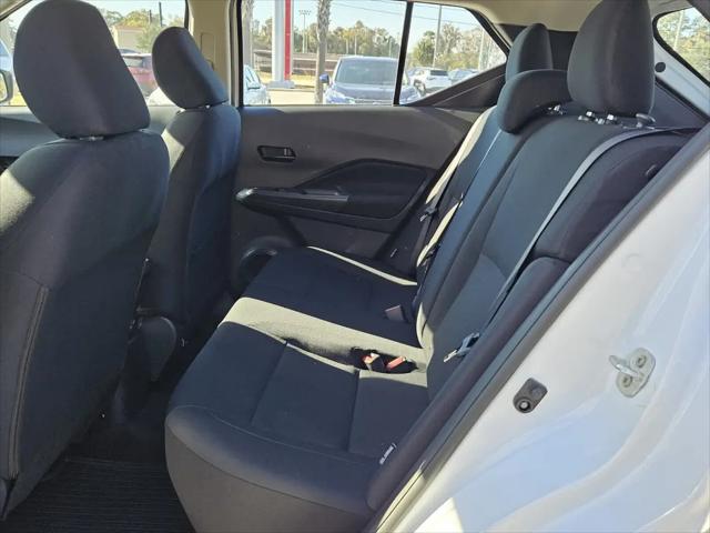 2025 Nissan Kicks S