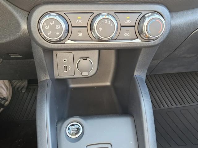 2025 Nissan Kicks S