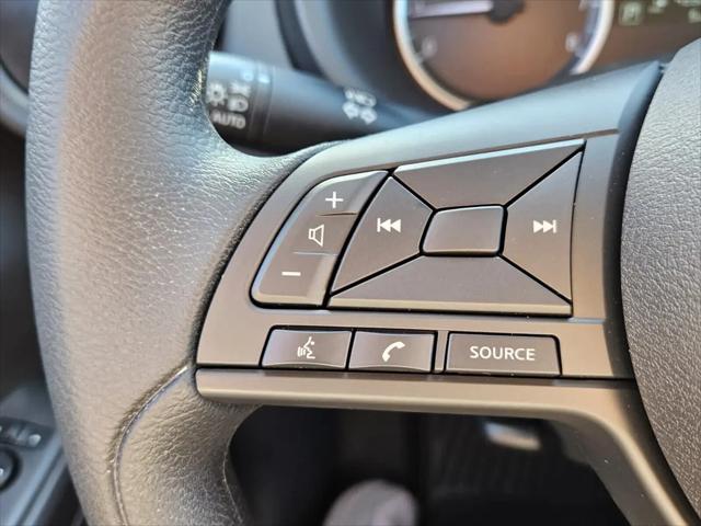 2025 Nissan Kicks S