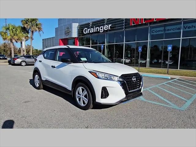 2025 Nissan Kicks S
