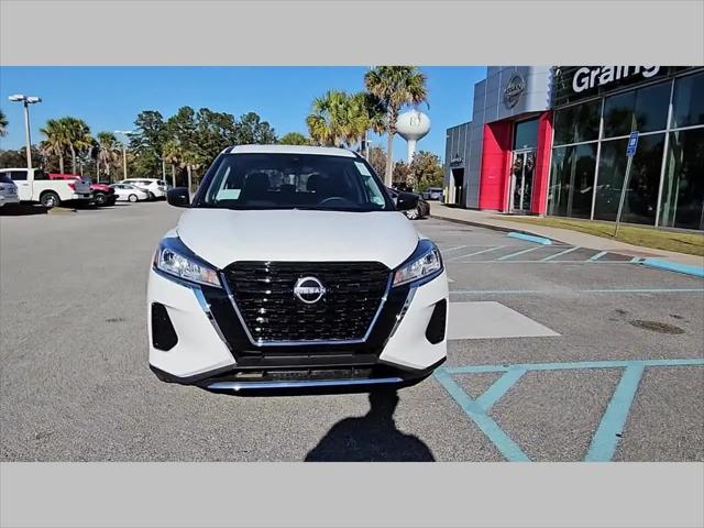 2025 Nissan Kicks S